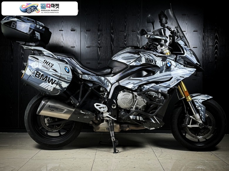 BMW S 1000 XR 2019년식 정품 아크라포빅 슬립온 배기 구변완료, 삼박스 장착된 깔끔한 차량