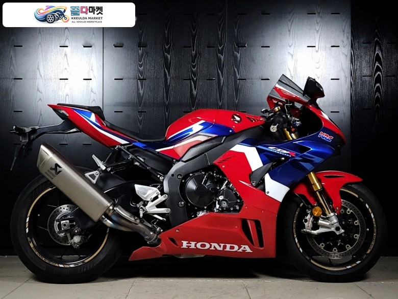 혼다 CBR 1000 RR-R 파이어블레이드 SP 2021년식 트리플알 최상위 스페셜 모델, 관리잘된 깔끔한 차량