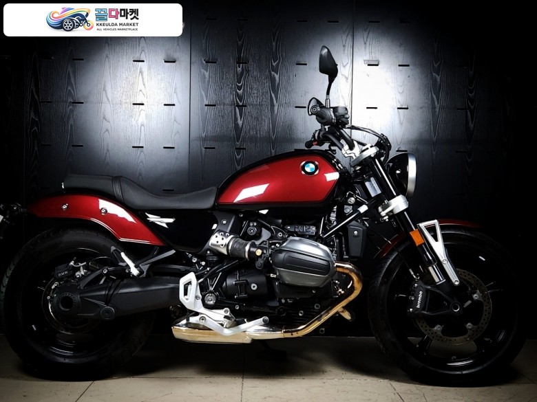 BMW R 12 2024년식 깔끔한 신차급 럭셔리 네이키드 , BMW모토라드 공식 보증 2027년 4월까지 잔존