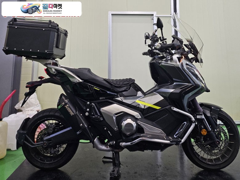 혼다 X ADV 2024년식 A급 신차컨디션 혼다 XADV750 24년식 머플러 안개등(구변o) 2채널블박 풀튜닝 정비완료!!!