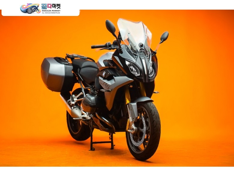 BMW R 1200 RS 2017년식 연식대비 짧은키로수 , 관리잘된 깔끔한 차량