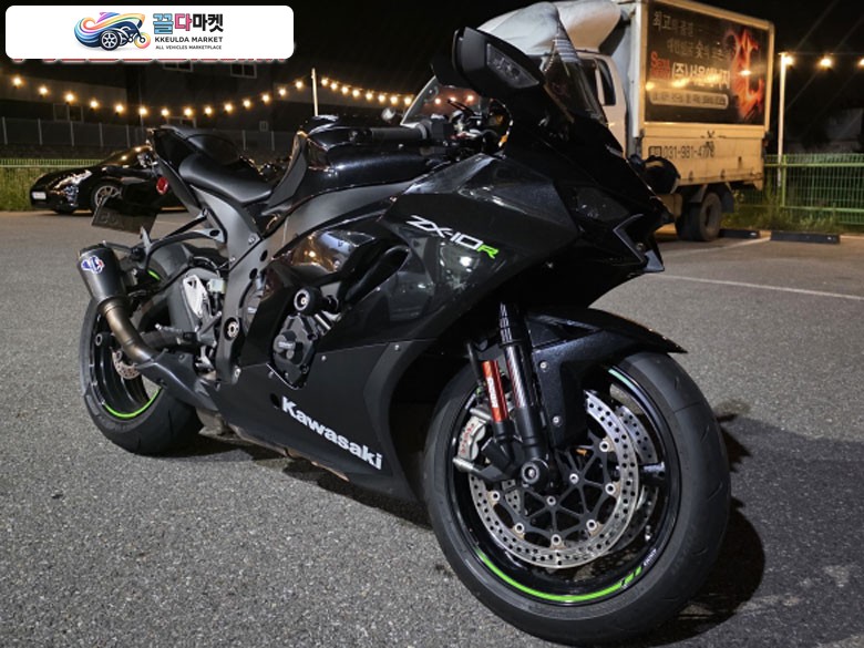 가와사키 닌자 10 R 2021년식 ZX-10R 판매