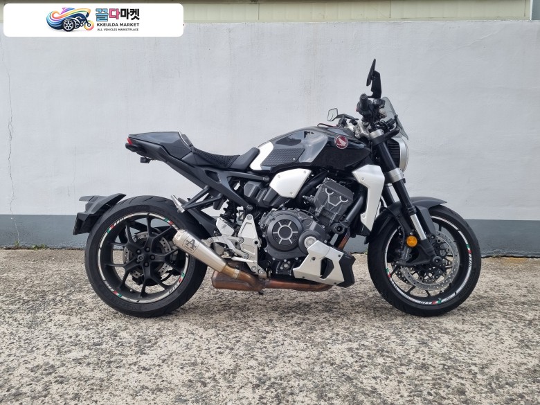 혼다 CB 1000 R 2018년식 혼다 CB1000R 판매합니다.