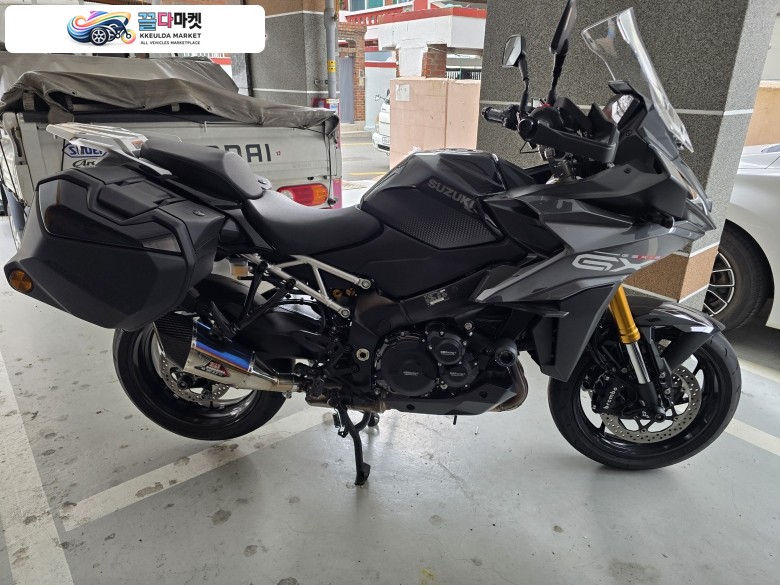 스즈끼 GSX S 1000 GX 2024년식 부산에서 키로수 적은s1000gx 팝니다.