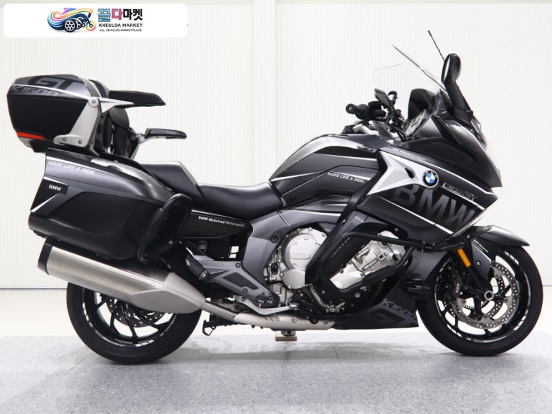 BMW K 1600 GT 2018년식 컨디션 너무 좋고 후진기능도 있고 방탄데칼 까지