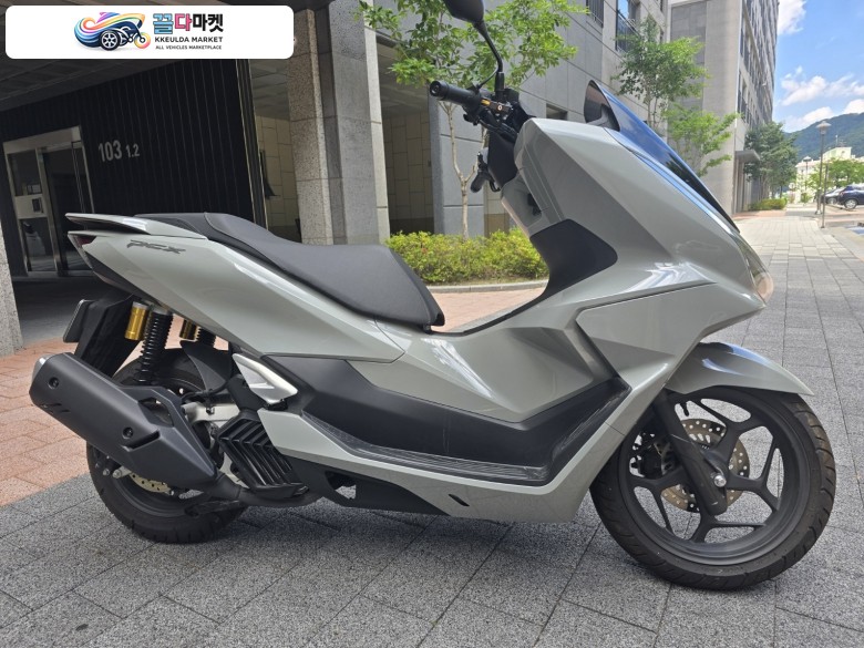 혼다 PCX 125 ABS 2025년식 2025 혼다 pcx125 abs 팜니다.