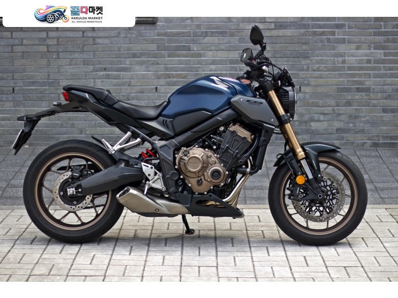 혼다 CB 650 R ABS 2023년식 2023년 혼다 CB650R 판매합니다  ​