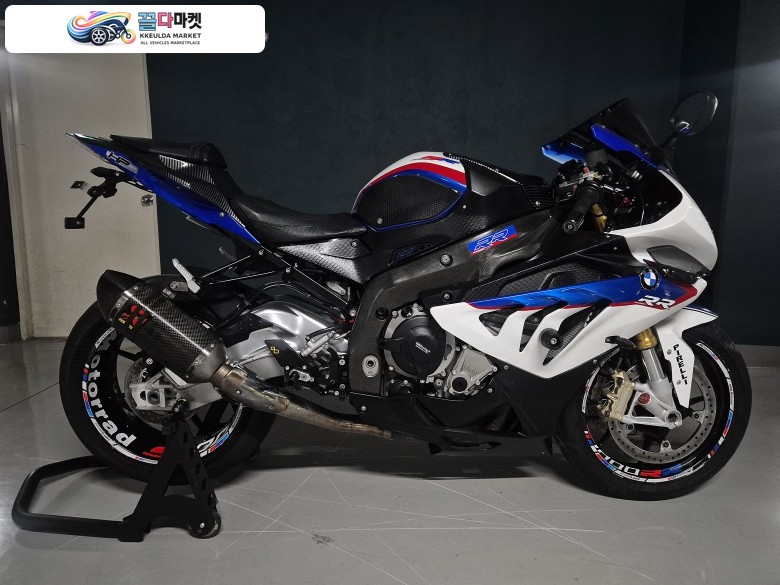 BMW S 1000 RR 2013년식 엔진수리및 정비완료된 S1000RR 판매합니다.