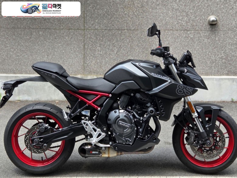 스즈끼 GSX 8 S 2025년식 25년 6월출고 무사고 GSX-8S 아크라풀 판매합니다