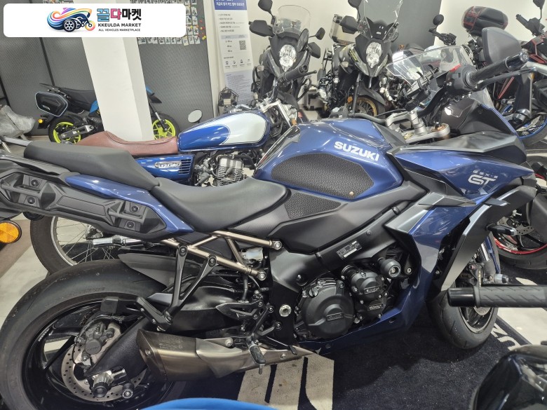 스즈끼 GSX S 1000 GT 2022년식 스즈키 gsx-s1000gt 22년식 판매 합니다