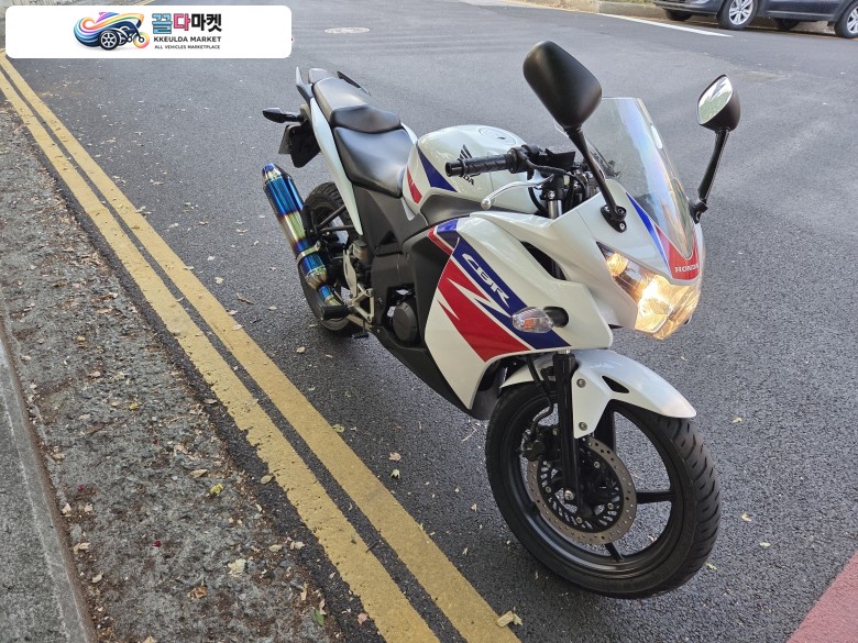 혼다 CBR 125 R 2014년식 혼다 / CBR125R