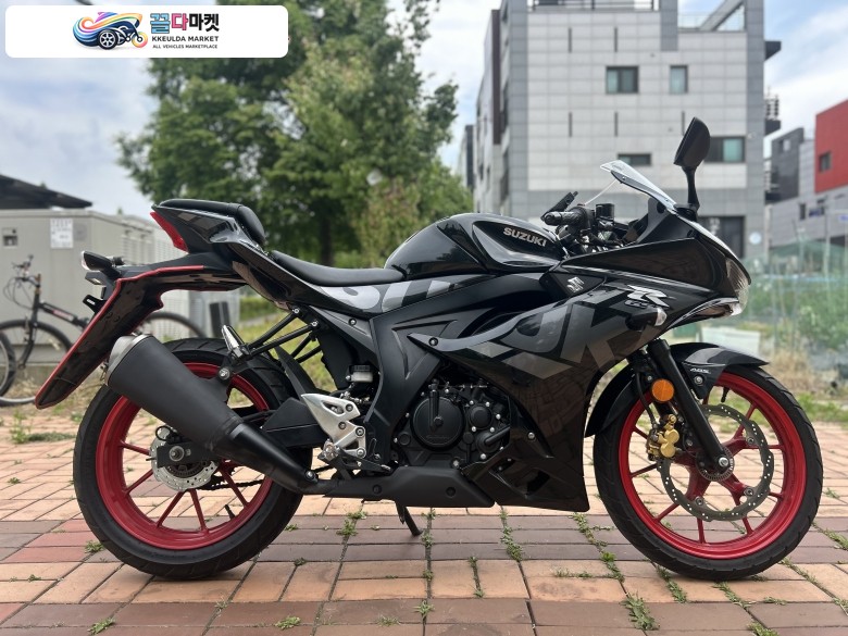 스즈끼 GSX R 125 ABS 2023년식 스즈키 GSX-R125 23년 1만KM 2CH블랙박스차량