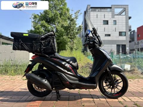 피아지오 메들리 125 2019년식 피아지오 메들리125 ABS 19년 1.7만KM 배달셋팅차량