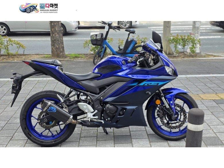 야마하 YZF R3 2023년식 1600 킬로 주행한 신차급! 옵션 다수! 구변완료된 꿀 매물!!!