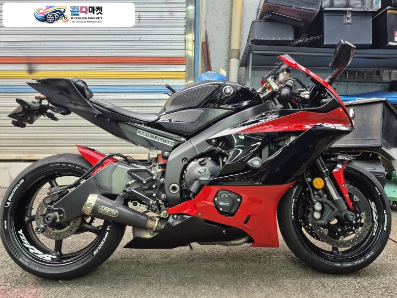 야마하 YZF R6 2020년식 2020년식R6 (엔진헤드,흡배기밸브 신품교환)분양합니다.