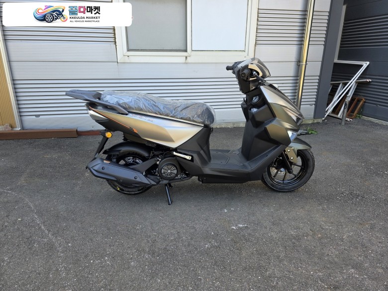 KR/S&T/효성 브이넥스 125 2027년식 KR모터스*브이넥스125*카드무이자할부*대차가능합니다
