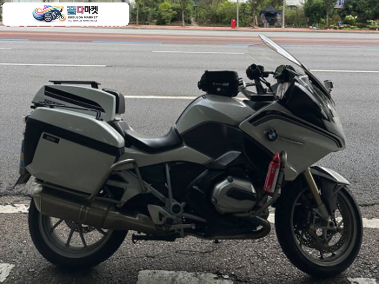 BMW R 1250 RT 2015년식 깔끔한 RT 수냉 팝니다
