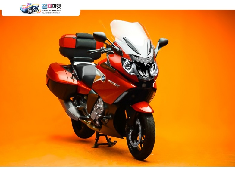 BMW K 1600 GT 2017년식 짧은키로수의 깔끔한 차량 입니다. 스마트키 후진기어 옵션 ok