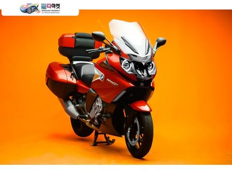 BMW K 1600 GT 2017년식 짧은키로수의 깔끔한 차량 입니다. 스마트키 후진기어 옵션 ok