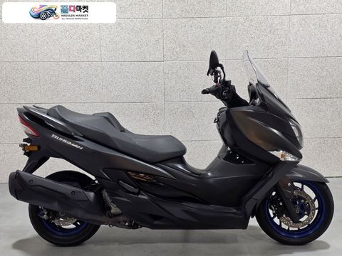 스즈끼 버그만 400 ABS 2024년식 (전국무료배송) 1인신조 24년식 스즈끼 버그만400쿠페 짧은 키로수 차량 판매/대차