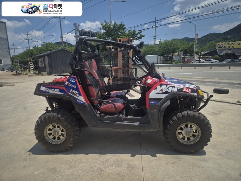 폴라리스 RZR 800 2009년식 2009년식 폴라리스 rxr800 입니다.