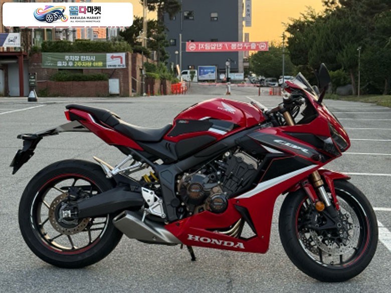 혼다 CBR 650 R ABS 2021년식 CBR650r (적은 키로수+업 쉬프트)