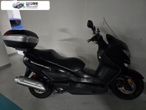 스즈끼 버그만 200 ABS 2021년식 버그만 200ABS 모델 21년식