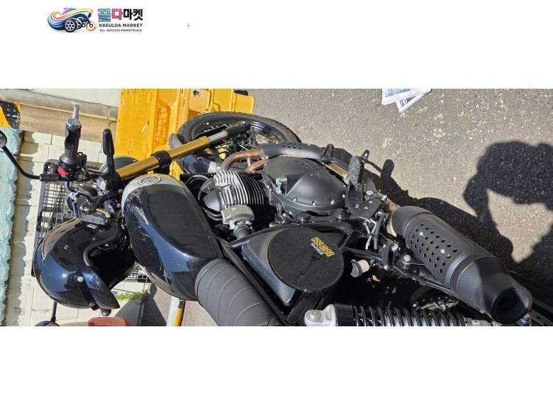 로얄엔필드 베어 650 2025년식 충동구매후 거의운행안함