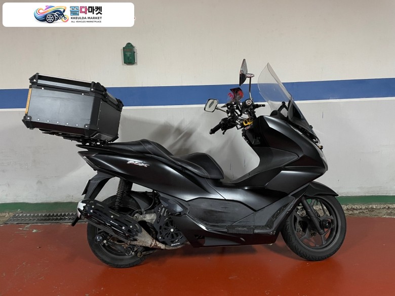 혼다 PCX 125 ABS 2022년식 혼다 PCX125 ABS 22년식 3만키로 이하 배달세팅 옵션 제공