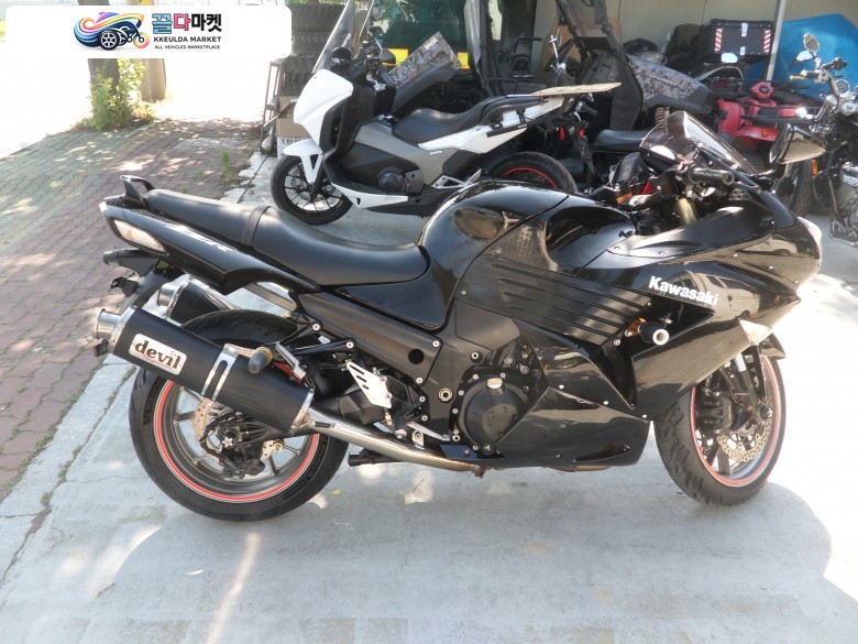 ZZR 1400