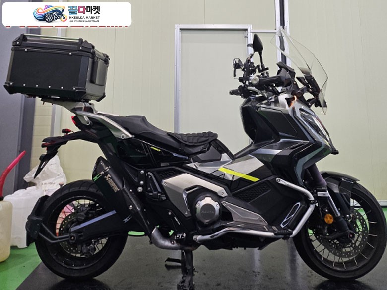 혼다 X ADV 2024년식 A급 신차컨디션 혼다 XADV750 24년식 떼르미뇨니 구변완료 안개등 구변완료 전체정비끝난 컨디션 최상!