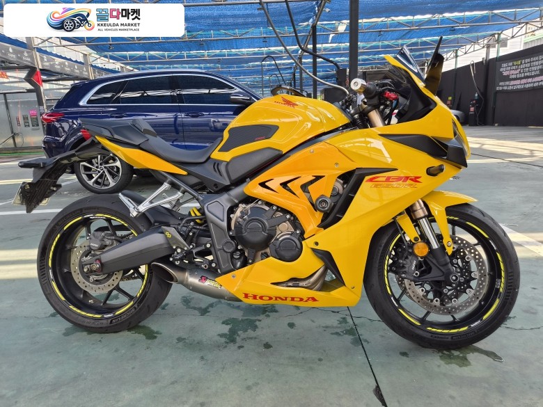 혼다 CBR 650 R ABS 2019년식 혼다 CBR650R 19년 아크라 풀배기 옵션더수