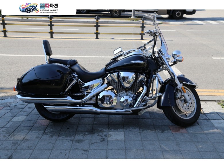 혼다 VTX 1300 2007년식 vtx1300 입니다