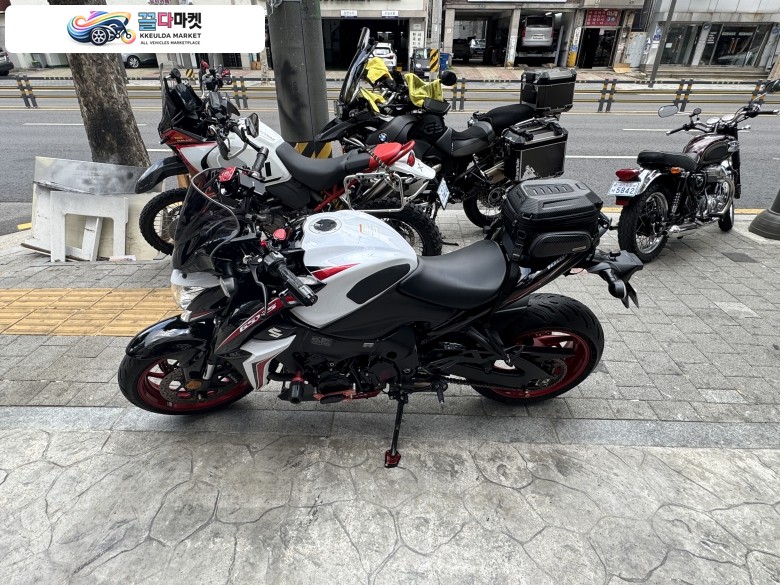 스즈끼 GSX S 1000 2018년식 스즈키 Gsx s1000 18년식 저렴하게 판매합니다