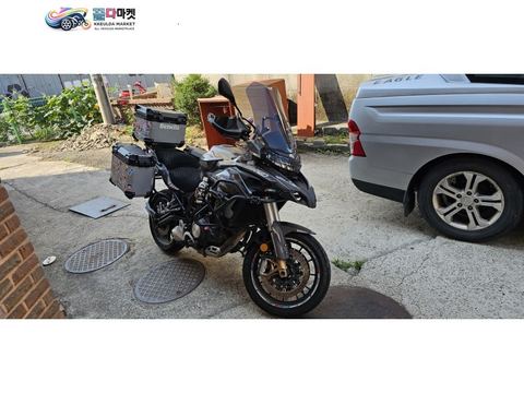 베넬리 TRK 502 2017년식 베넬리 trk502 2017식팔아봅니다