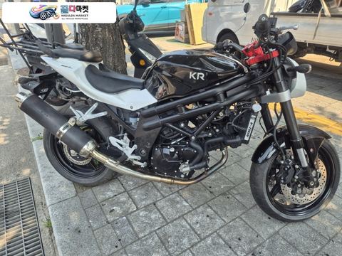KR/S&T/효성 코멧 650 P 2014년식 코멧650gt 재고신차