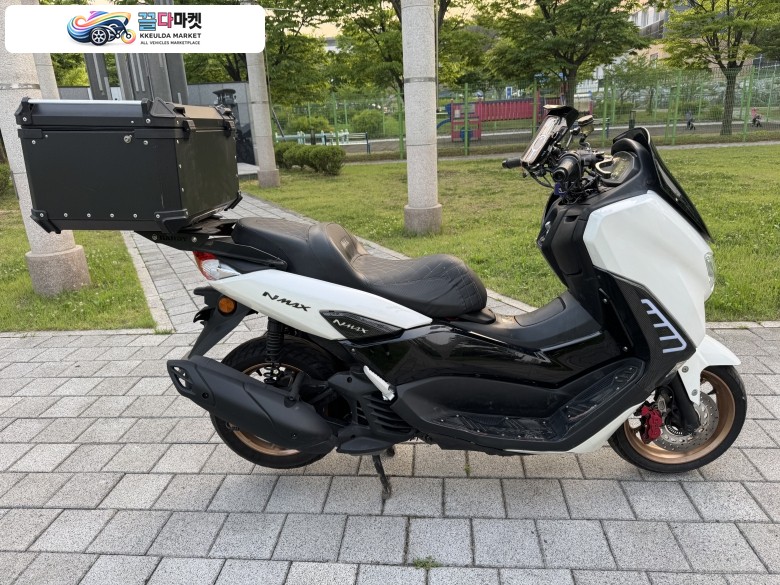 야마하 N 맥스 155 ABS 2023년식 nmax155 23년 짧은키로수 abs 브렘보튜닝 최상급 화이트컬러 스마트키