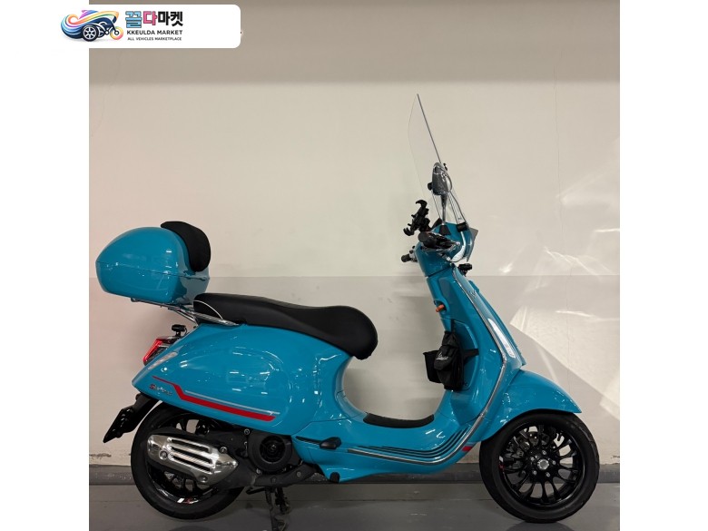 베스파 스프린트 125 ABS 2023년식 이전등록,배송무료 23년식 베스파 스프린트125 ABS 4400KM 블랙박스,베스파정품파츠튜닝차량 판매합니다.