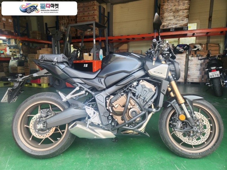 혼다 CB 650 R E 클러치 2025년식 혼다 CB650 R E클러치 25년 1,200키로