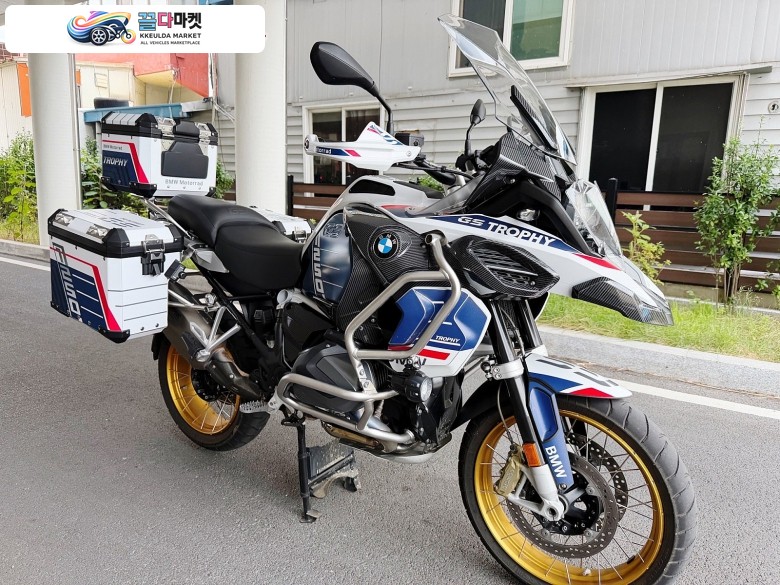 BMW R 1250 GS 어드벤처 2023년식 BMW R1250GS 어드벤처 트로피모델 2023년 일인신조 무꿍 판매합니다.