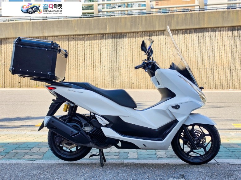 혼다 PCX 125 ABS 2025년식 PCX125 혼다 신형바디 25년식 1인신조 무사고보장 깔끔한매물 판매합니다
