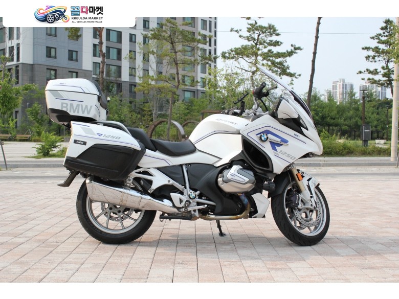 BMW R 1250 RT 2021년식 BMW R1250RT 년식대비 키로수 적고 무사고