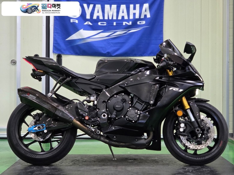 야마하 YZF R1 2019년식 야마하R1 20년형 아크라포빅(코브라)구변완료/ 최저가판매합니다.