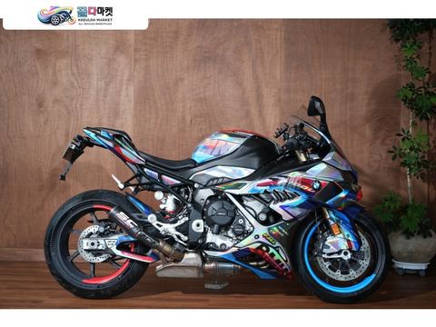 BMW S 1000 RR 2025년식 BMW / S1000RR / 2025 / 7,300 KM / 2950만원 / 판매/대차