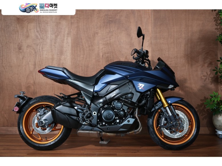 스즈끼 카타나 1000 2023년식 스즈키 / 카타나 / 2023 / 745 KM / 1390만원 / 판매/대차