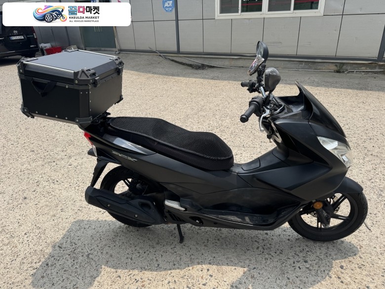 혼다 PCX 125 FI 2016년식 pcx125 16년 멧블랙컬러 연비좋고 내구성좋은 바이크
