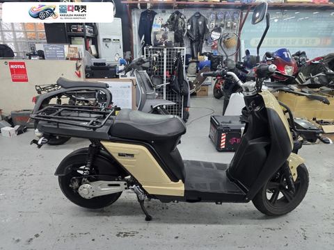 와코 EV E7 S 2022년식 와코 E7S 2022년식(배터리 2개) 판매 합니다.