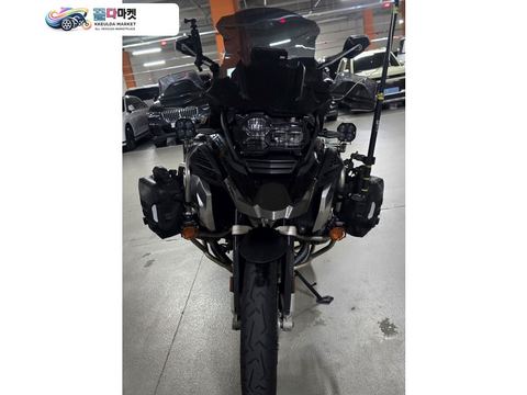 BMW R 1250 GS 어드벤처 2024년식 2024년 BMW1250 GS 어드벤쳐 트리플블랙(신차급 컨디션)소모품 올교환