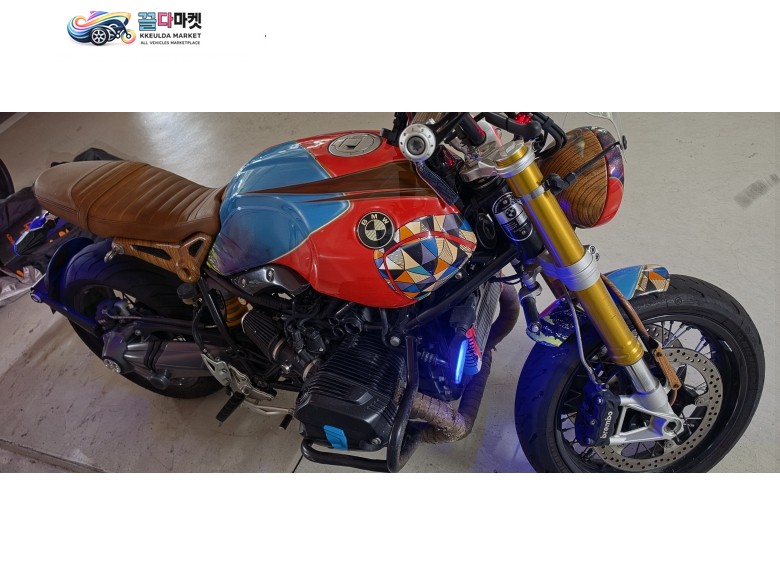 BMW R 나인 T 2014년식 BMW 14년식 Rnine T/올린즈 쇼바 아크로포빅 머플러