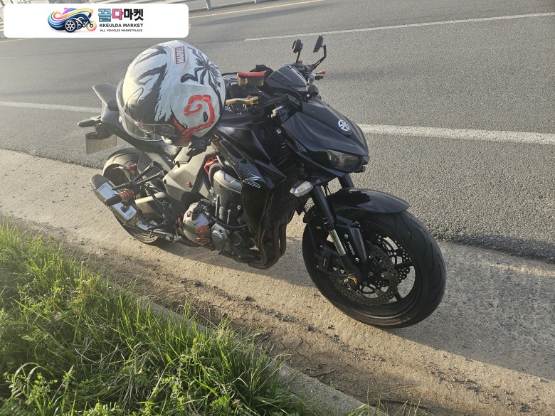가와사키 Z 1000 2015년식 Z1000 2015년식 33000km 하자있음